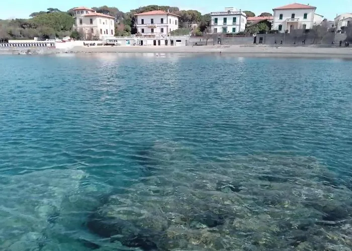 A Due Passi Dal Mare